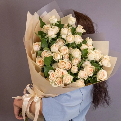 Букет «Персик» – пышные кустовые розы нежно-персикового оттенка Знаменск Астраханская область