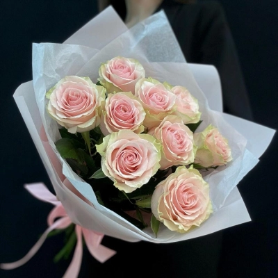 Букет из 9 розовых роз – нежность в каждом лепестке Знаменск Астраханская область Букет из 9 розовых роз – нежность в каждом лепестке Знаменск Астраханская область