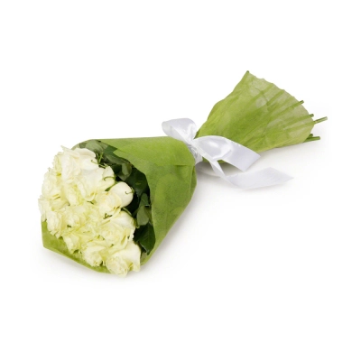 Букет из белых роз в фетре Знаменск Астраханская область