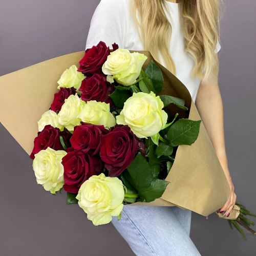 Букет «Инь-Ян» – гармония страсти и чистоты Знаменск Астраханская область